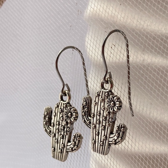 Cactus Flower Silver Earrings - Picture 1 of 10